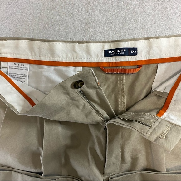 DOCKERS D3 Easy Khaki Tan Casual Pants Size 36 x 28 - Picture 3 of 9